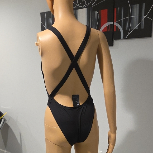 H&M Black One-Piece Swimsuit Scoop Neckline - Picture 2 of 5